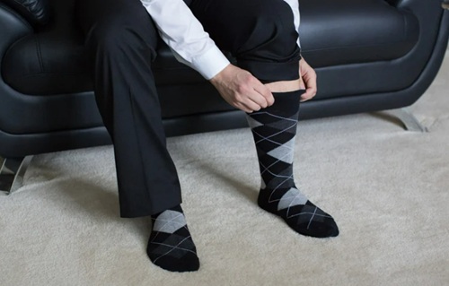Choosing the Right Men’s Dress Socks-Over-the-Calf Socks