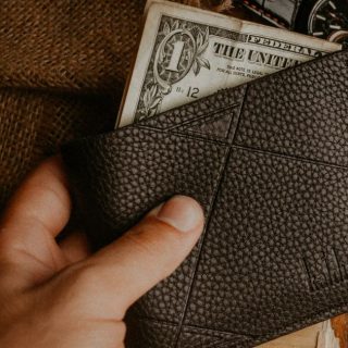 Top 15 High-End Men's Wallets of 2025 – Luxury & Style Guide