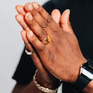 10 Must-Have Mens Accessories to Instantly Elevate Style