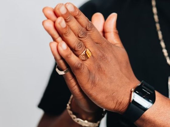 10 Must-Have Mens Accessories to Instantly Elevate Style